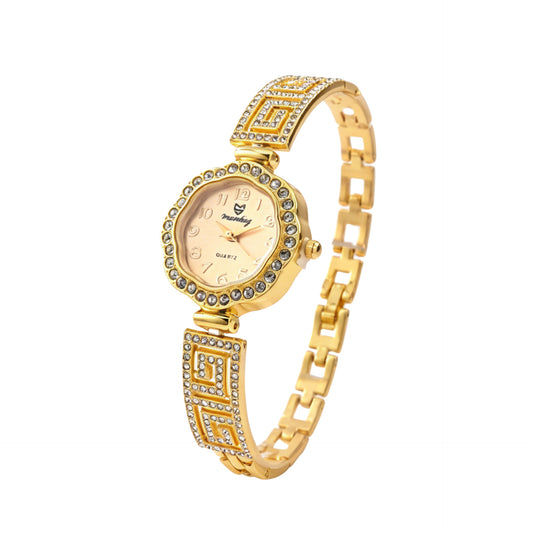 Women's Clover Charm Bracelet Quartz Watch